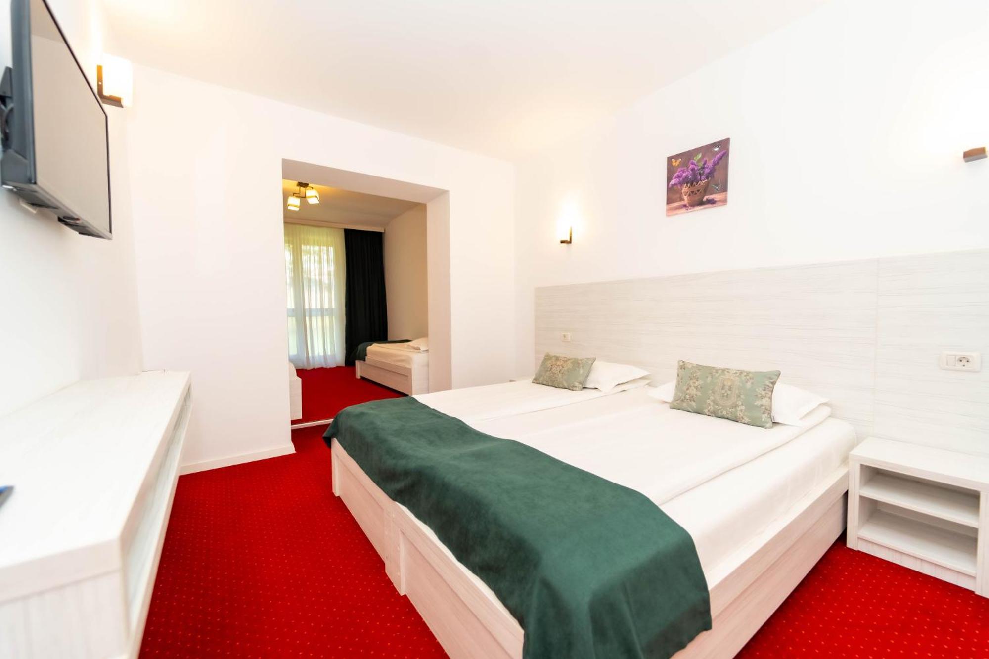 Hotel Cirus 프레데알 외부 사진