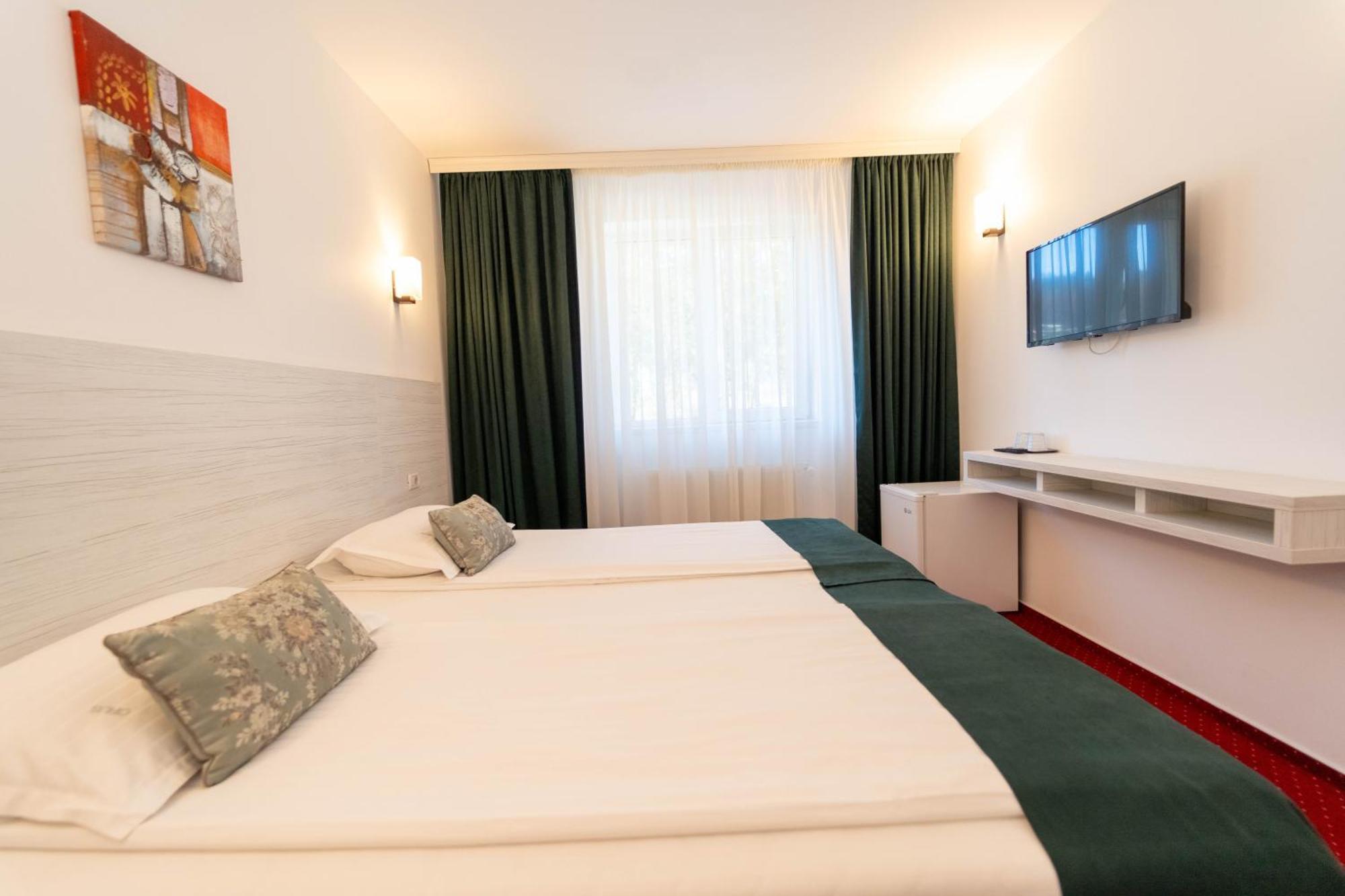 Hotel Cirus 프레데알 외부 사진