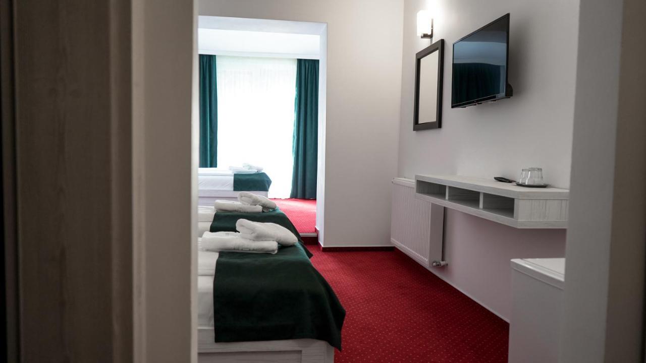 Hotel Cirus 프레데알 외부 사진